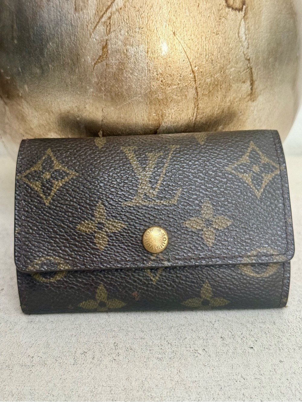 LOUIS VUITTON Monogram 6 Key Holder